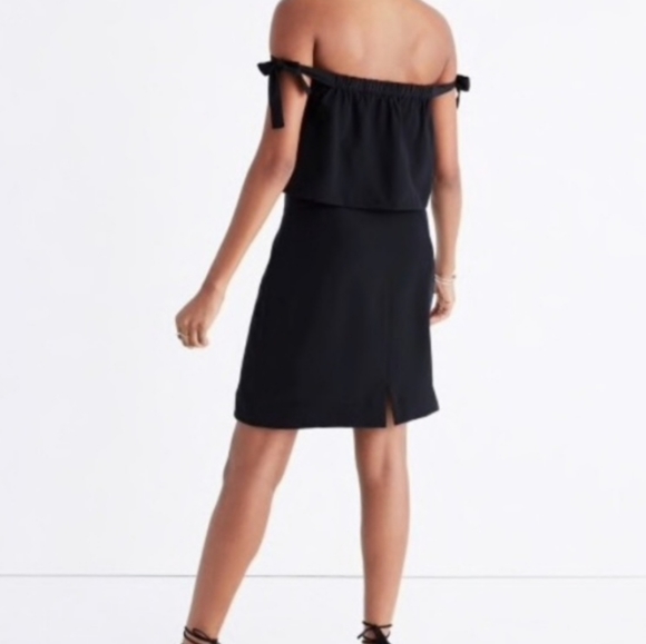 Madewell Dresses & Skirts - Madewell silk black off shoulder dress
